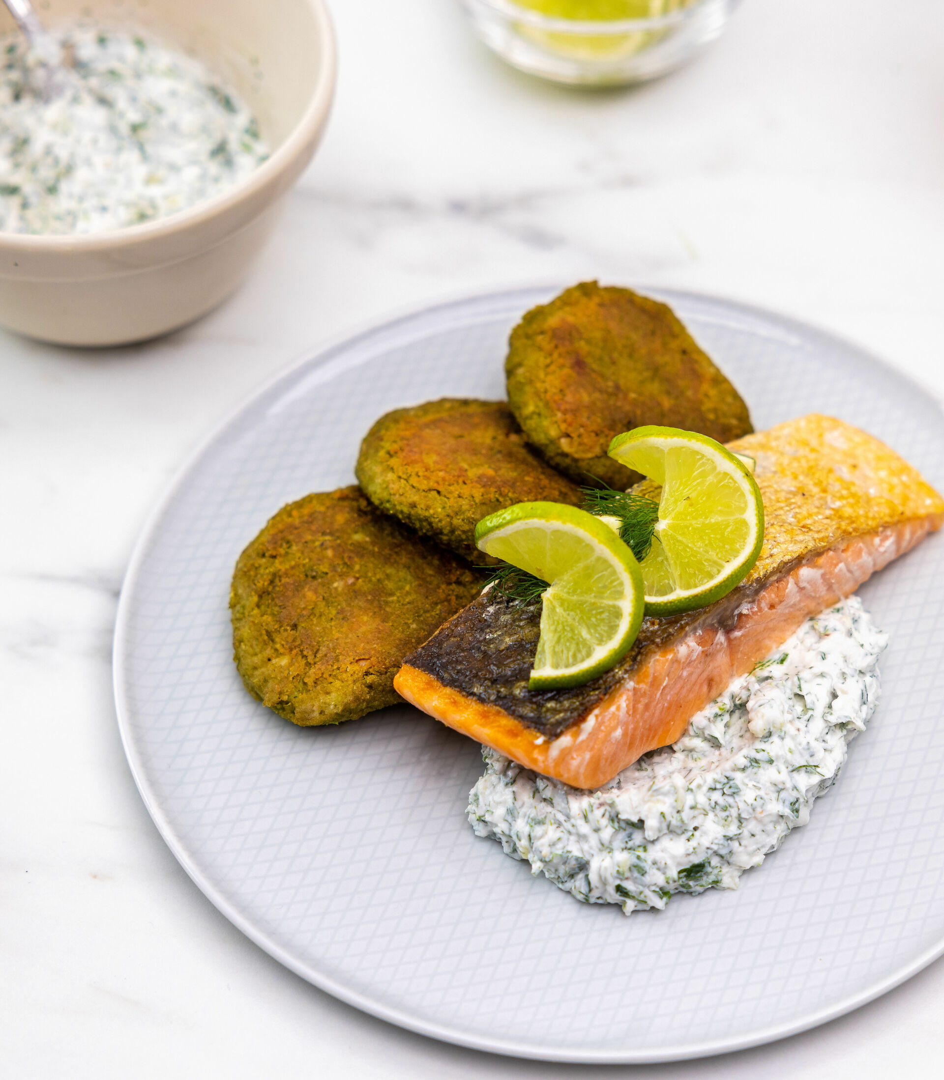 Gemüsebratlinge mit Limettenlachs